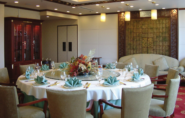 成都各區(qū)常年收購酒店桌椅，酒店空調(diào)，廚房設(shè)備